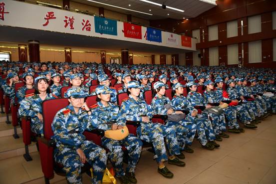 说明: C:\Documents and Settings\Administrator\桌面\9.5\书记讲课\DSC_2111.JPG